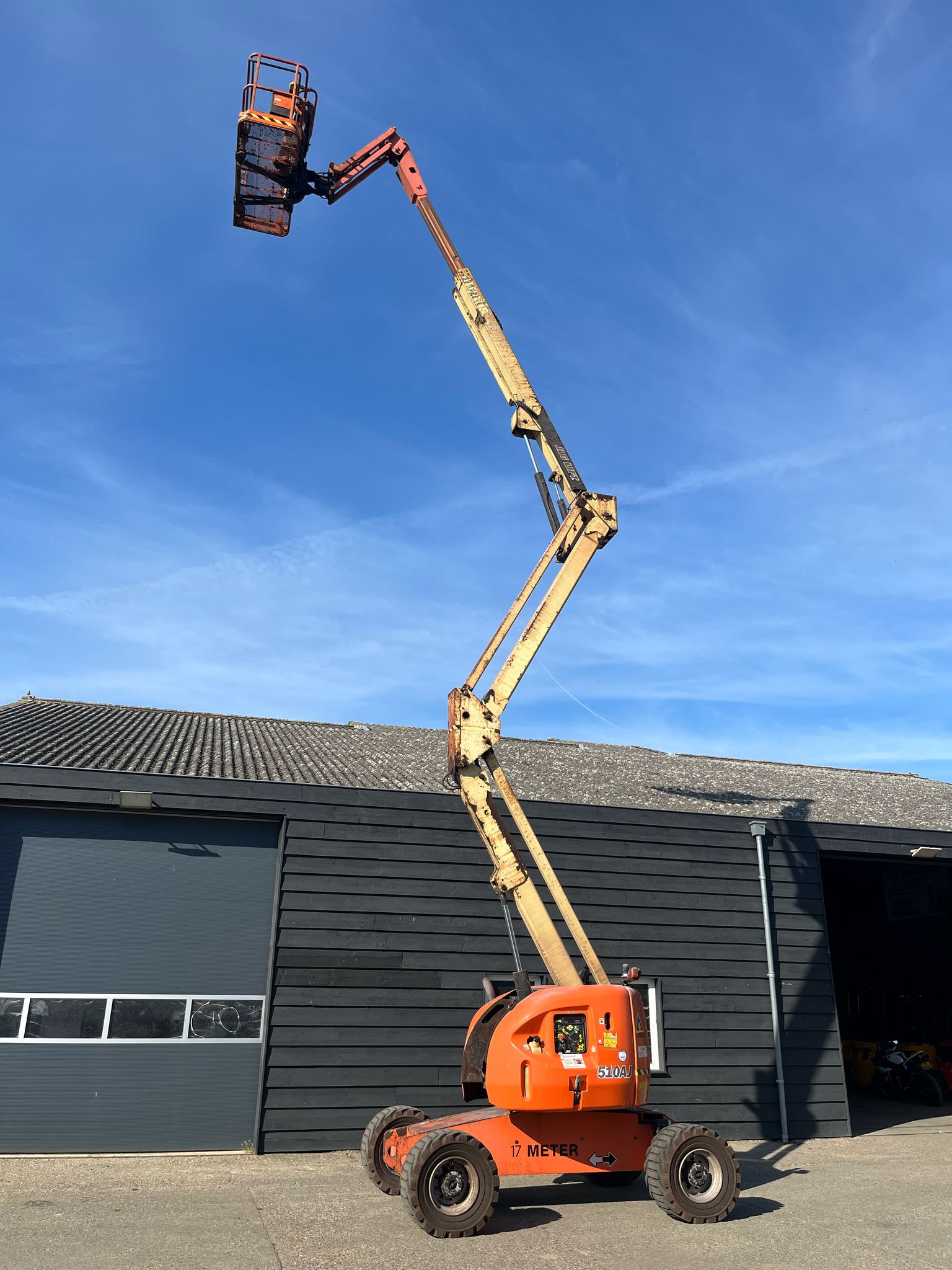 Sold - Articulated Boom Lift - View 2